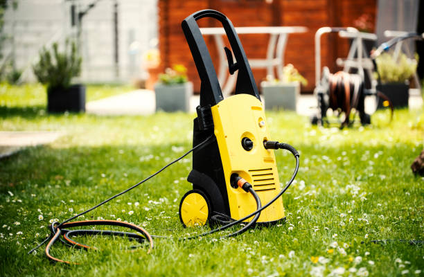 Best Pool Deck Cleaning  in Temple Hills, MD
